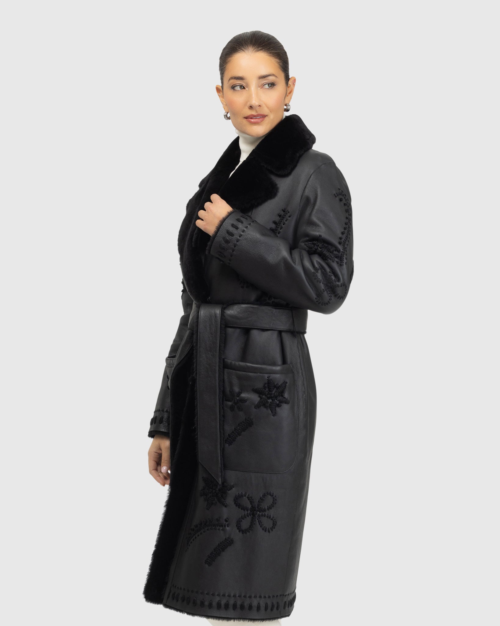 #Color_BLACK/BLACK