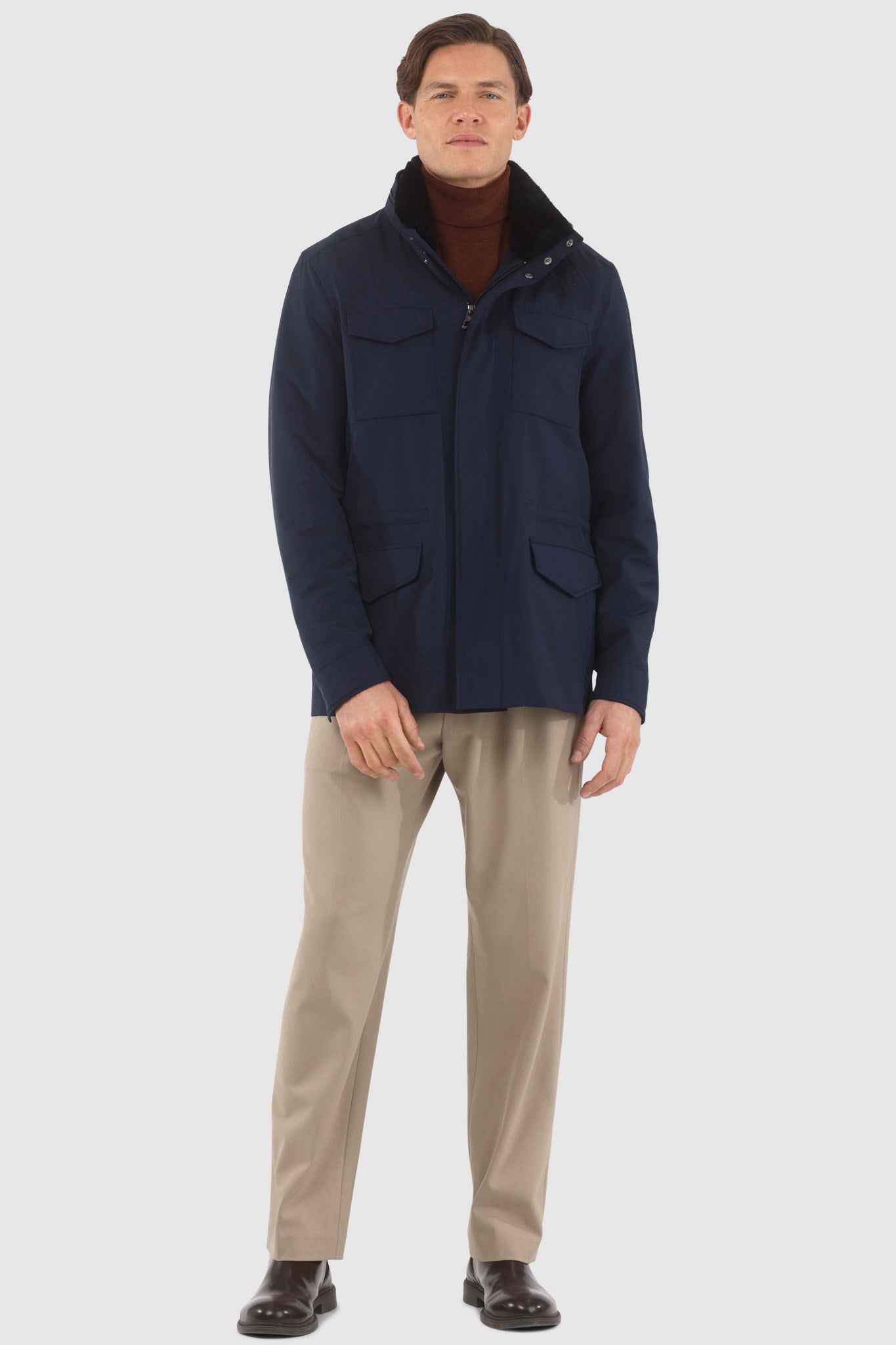 Veste pour homme confectionnée en tissu Loro Piana Storm System avec col amovible en peau lainée et capuche dissimulée