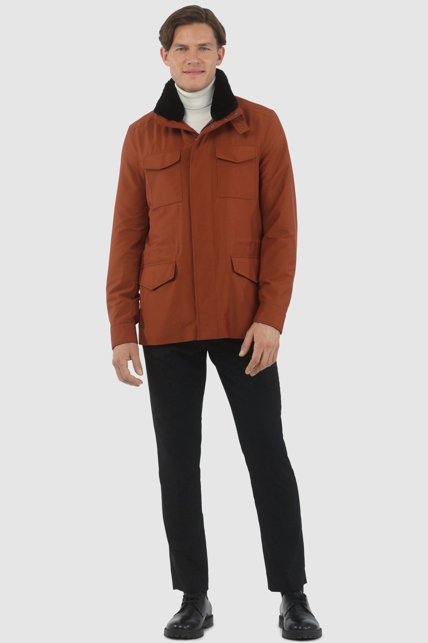 Veste pour homme confectionnée en tissu Loro Piana Storm System avec col amovible en peau lainée et capuche dissimulée