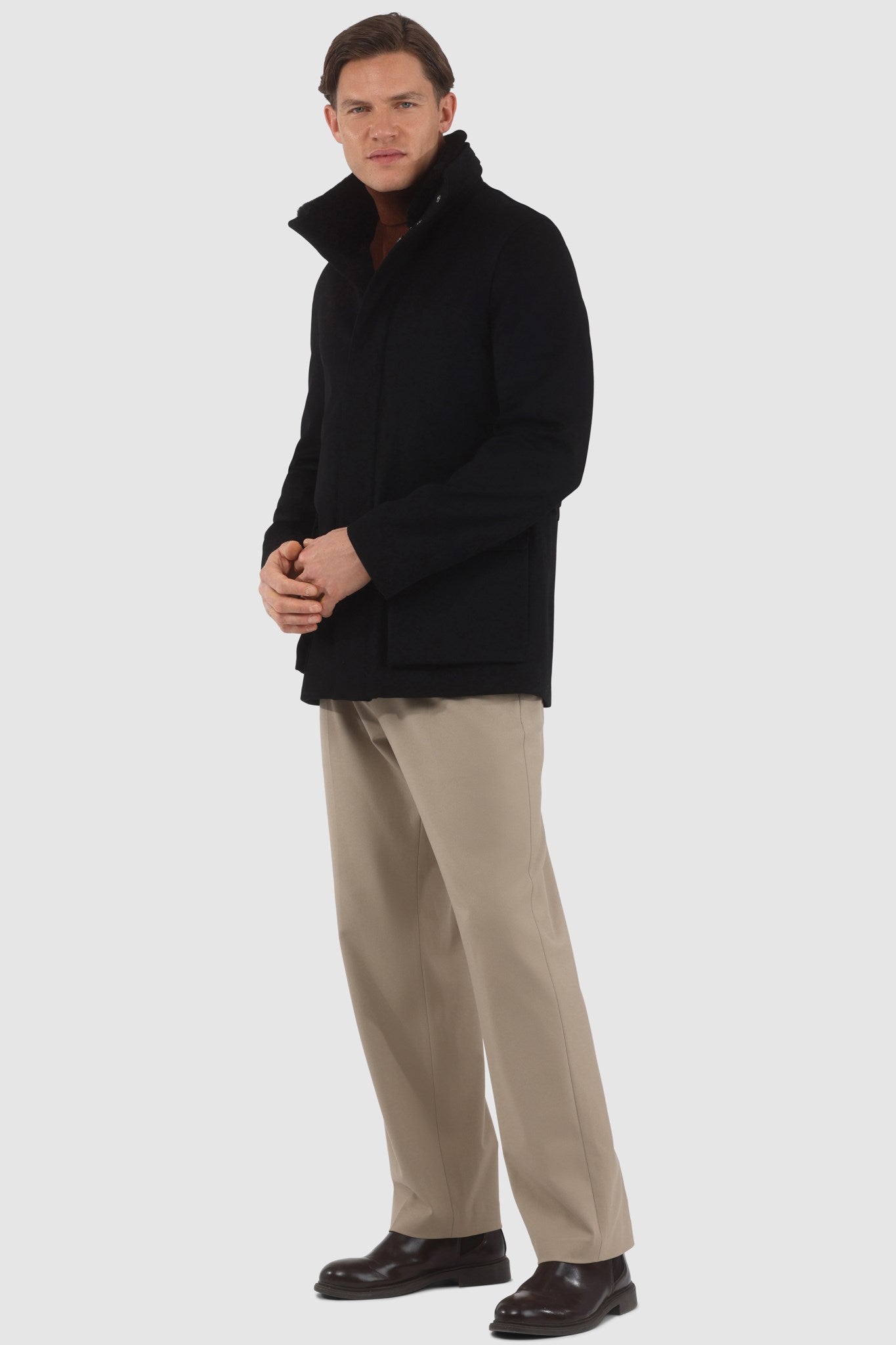 Veste pour homme confectionnée en laine Loro Piana avec col amovible en peau lainée d'agneau sélectionnée