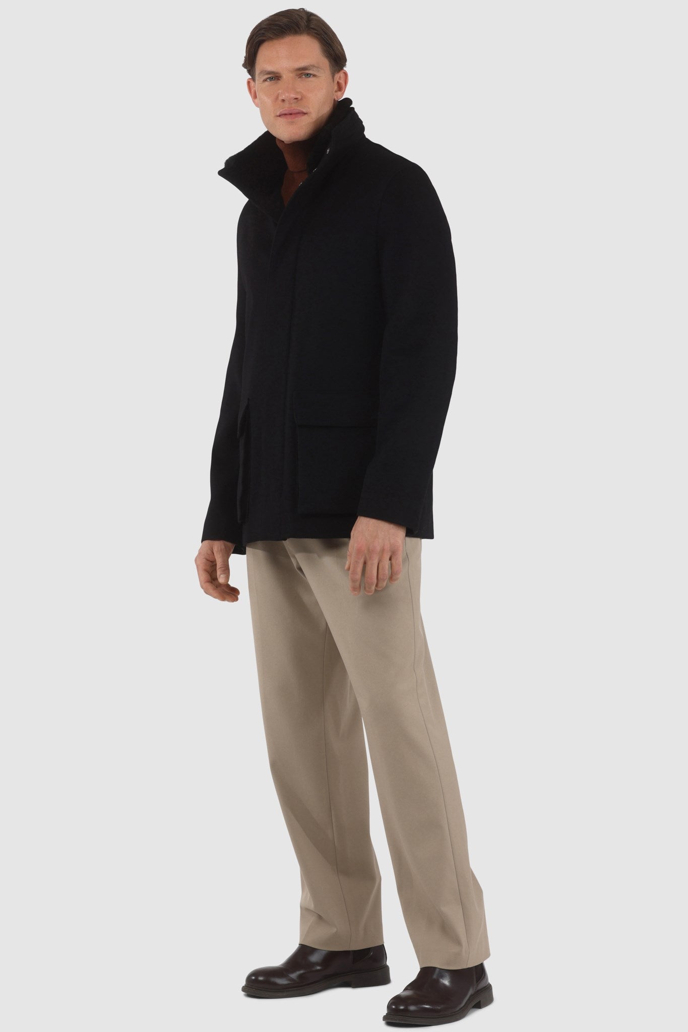 Veste pour homme confectionnée en laine Loro Piana avec col amovible en peau lainée d'agneau sélectionnée