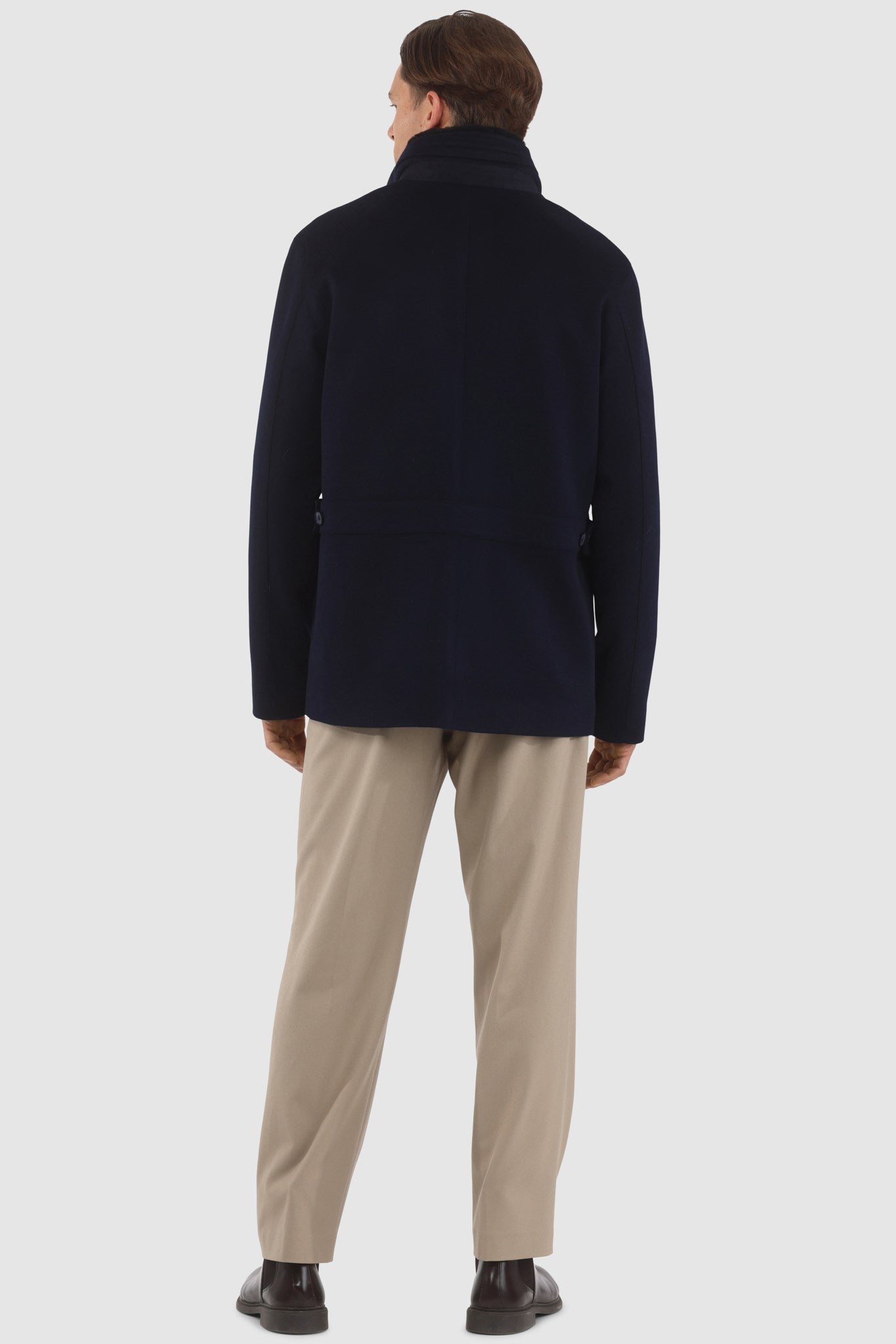 Veste pour homme confectionnée en laine Loro Piana avec col amovible en peau lainée d'agneau sélectionnée