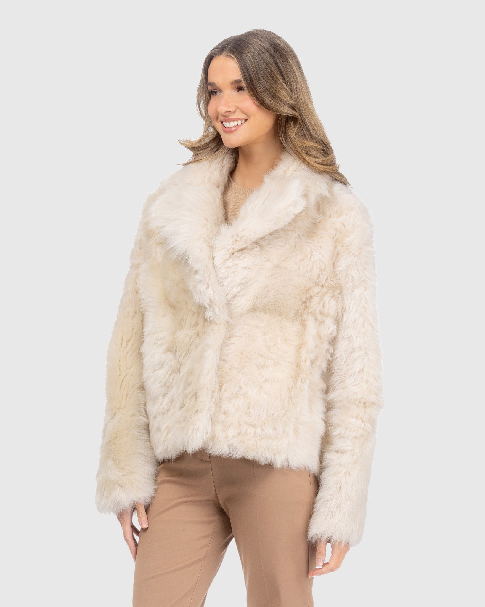 #Color_IVORY