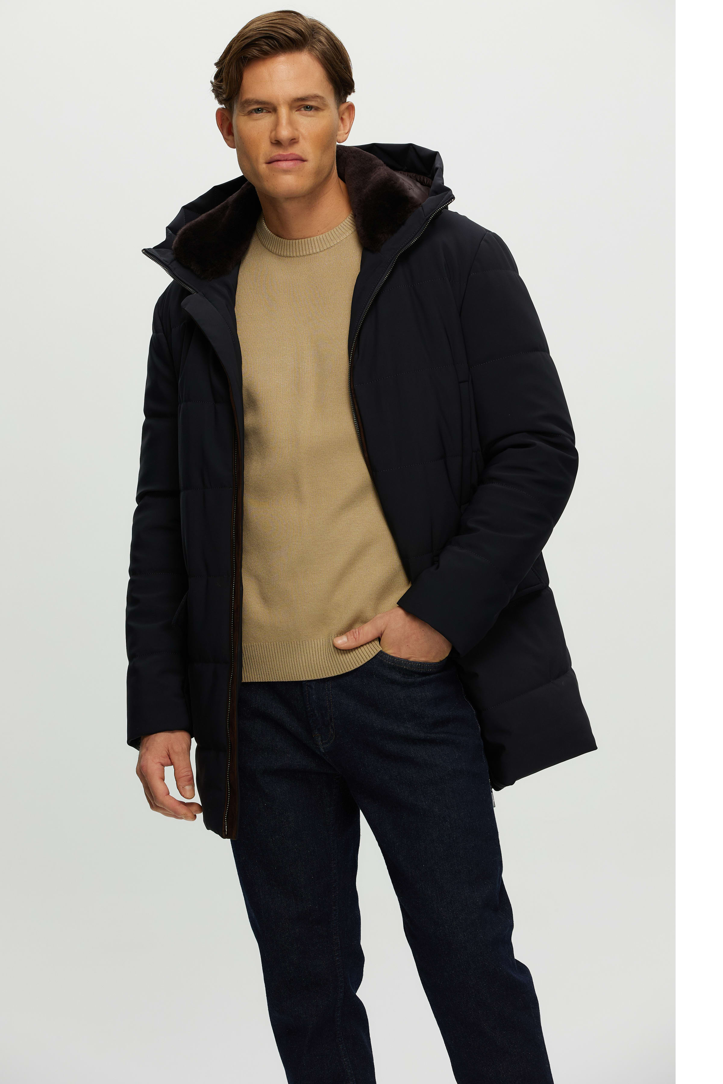 PARKA HOMME AVEC COL EN AGNEAU SHEARLING SÉLECTIONNÉ