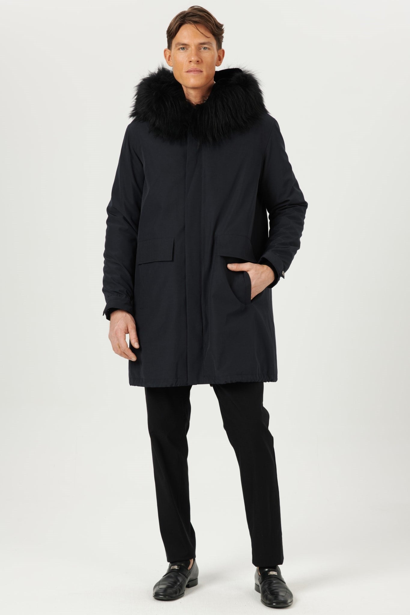 Parka pour homme avec garniture de smoking et capuche en peau de mouton retournée