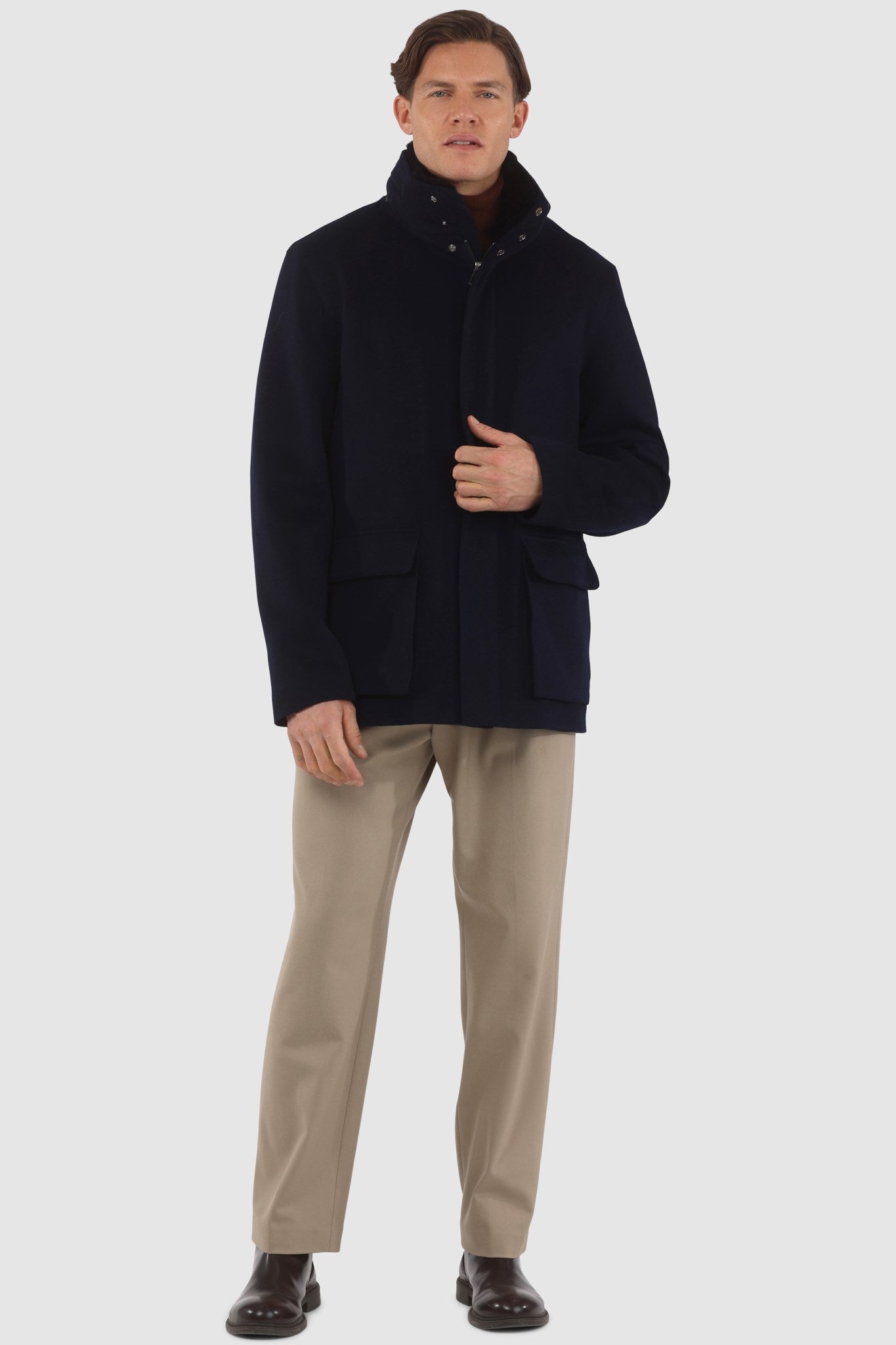 Veste pour homme confectionnée en laine Loro Piana avec col amovible en peau lainée d'agneau sélectionnée