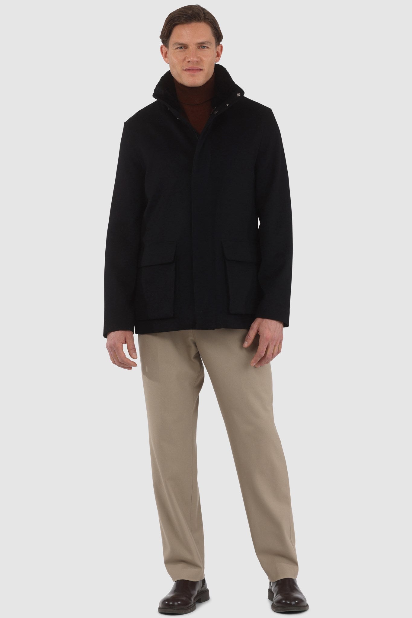 Veste pour homme confectionnée en laine Loro Piana avec col amovible en peau lainée d'agneau sélectionnée