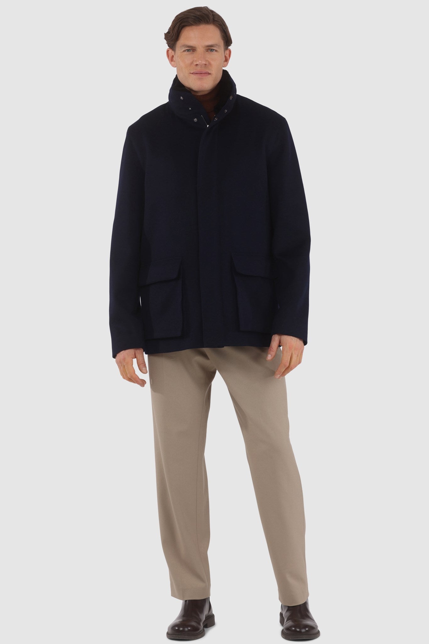 Veste pour homme confectionnée en laine Loro Piana avec col amovible en peau lainée d'agneau sélectionnée