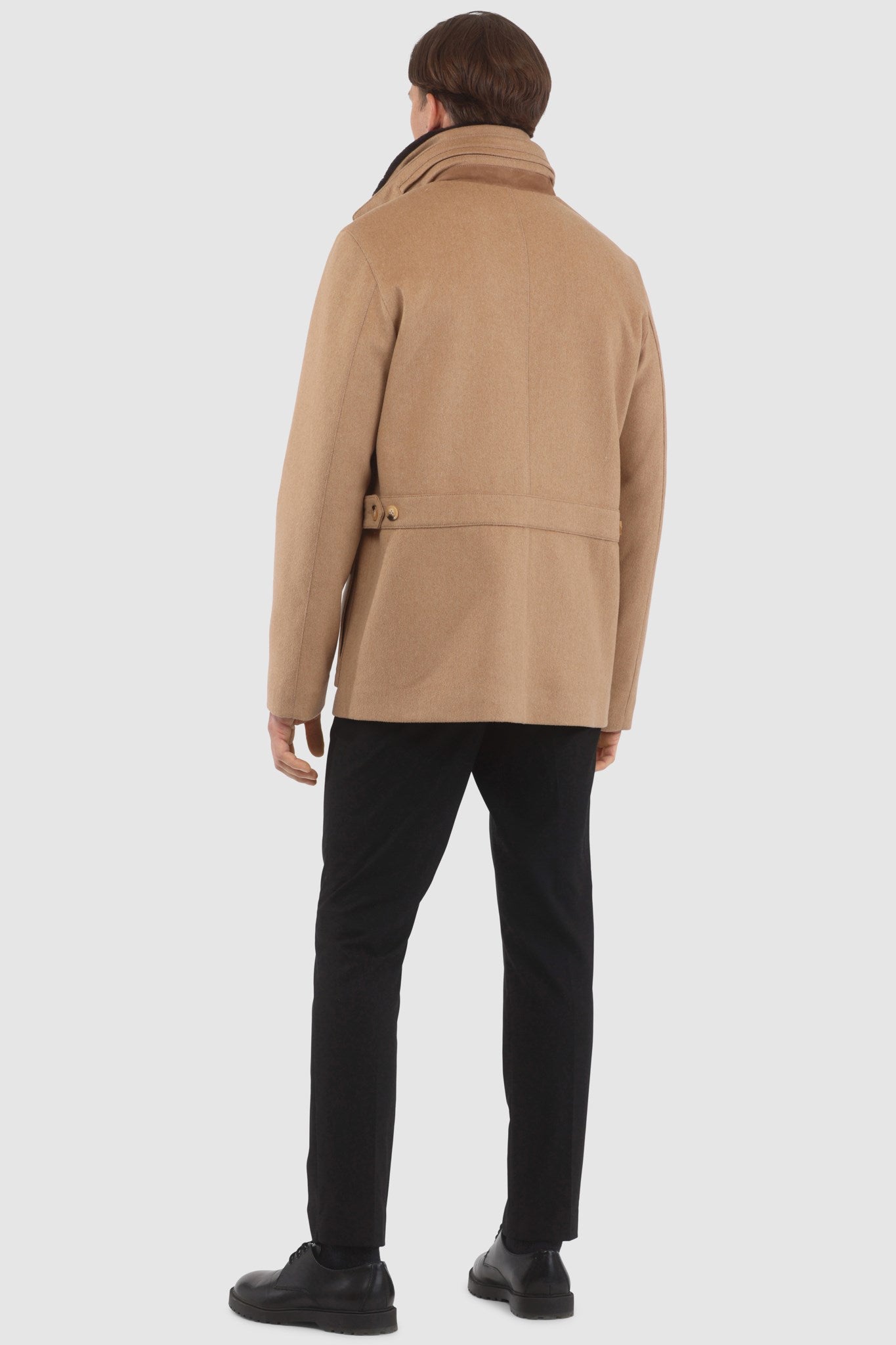 Veste pour homme confectionnée en laine Loro Piana avec col amovible en peau lainée d'agneau sélectionnée