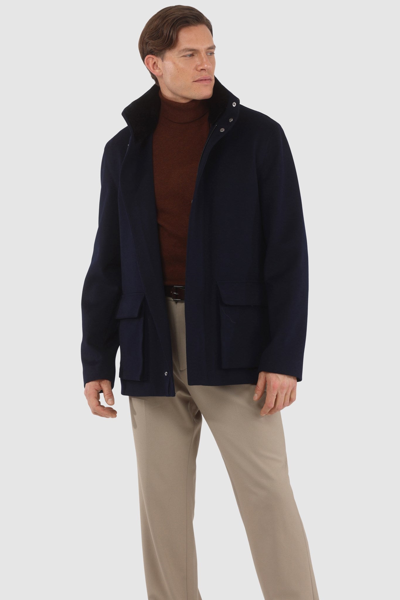 Veste pour homme confectionnée en laine Loro Piana avec col amovible en peau lainée d'agneau sélectionnée